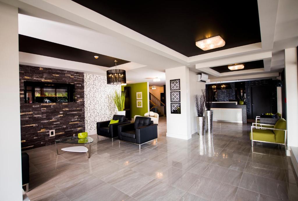 V Hotel & Suites Moncton Exterior photo