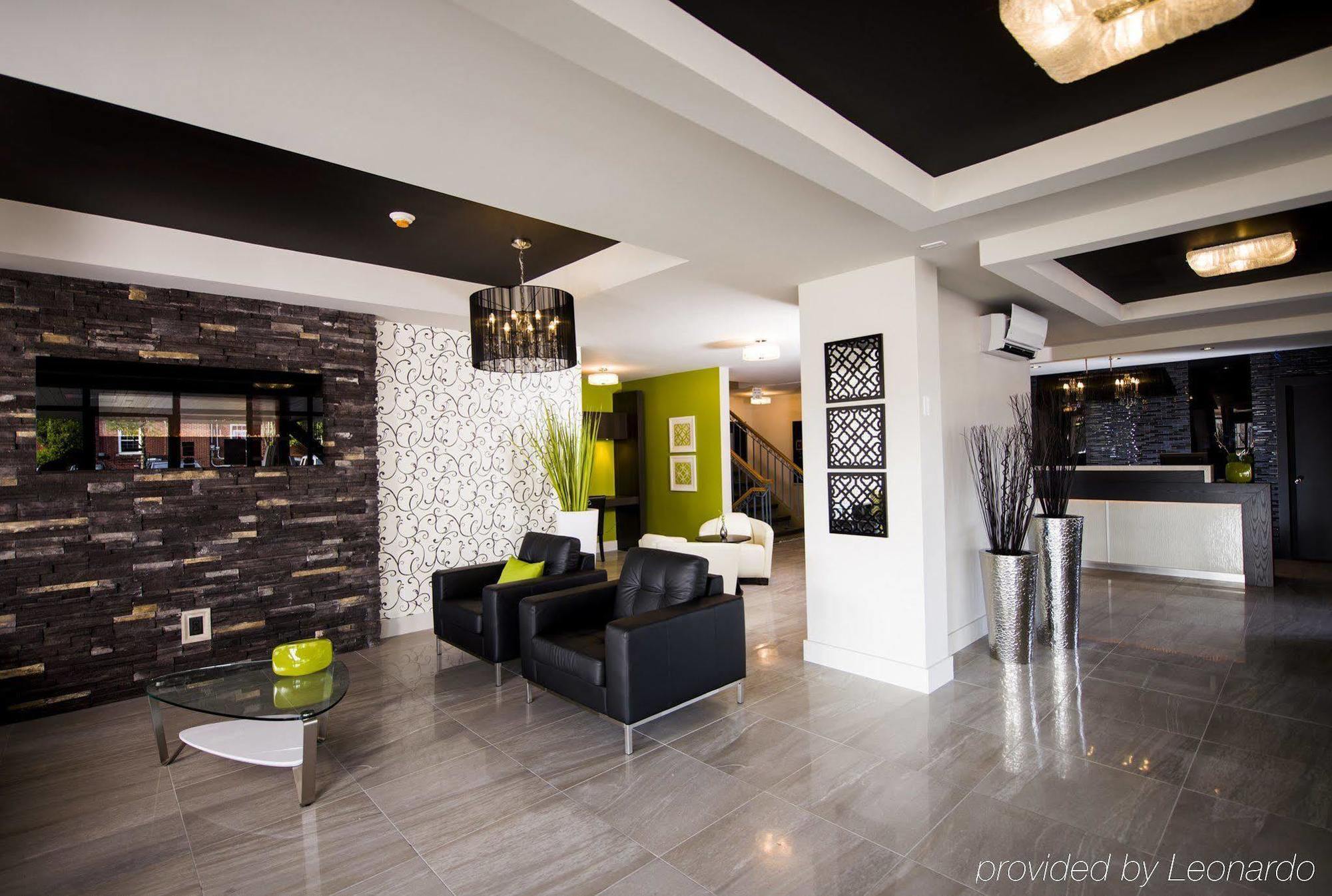 V Hotel & Suites Moncton Exterior photo